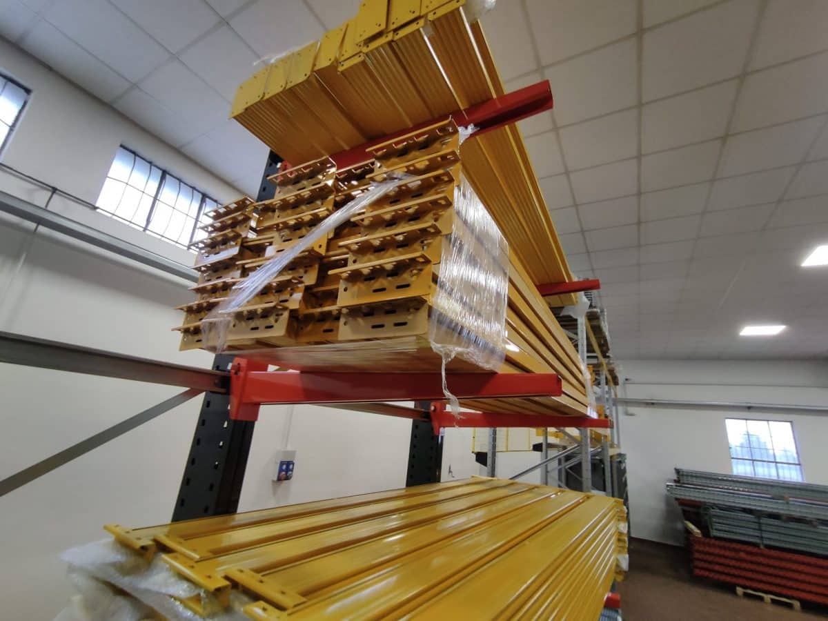 PORTAPALLET USATO - Scaffalatura industriale usata da 72 posti pallet