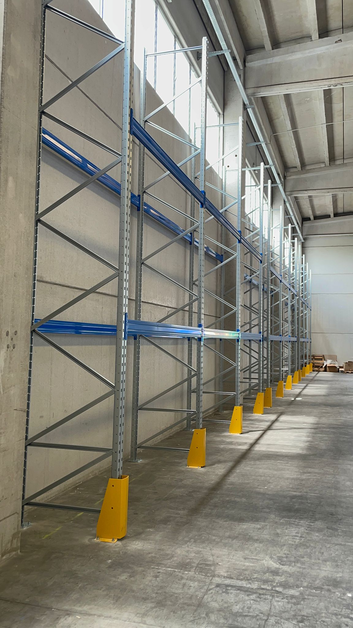 Featured image for “90 linear meters of Emaf pallet racking in Argenta (FE)”