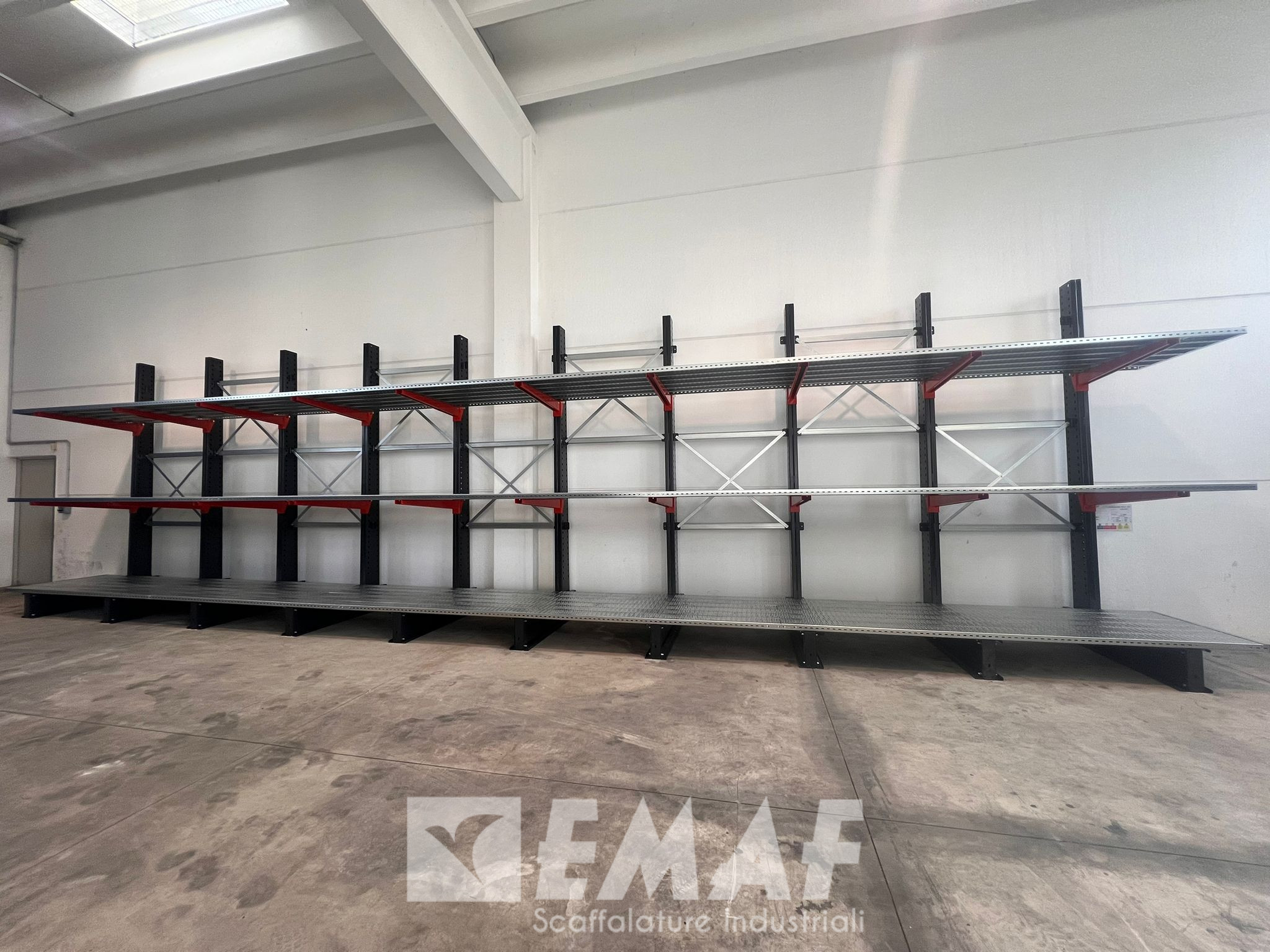 Featured image for “Nuova installazione presso Autodemolizioni Carraro Srl: scaffalatura cantilever mod. Mantegna a San Giorgio delle Pertiche (PD)”
